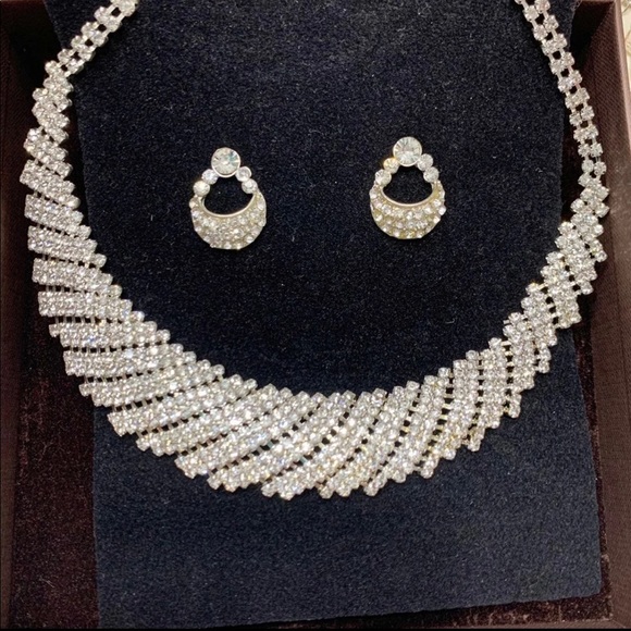 🇮🇹 Venice Italy Diamond Necklace & Earring Set - Picture 3 of 10